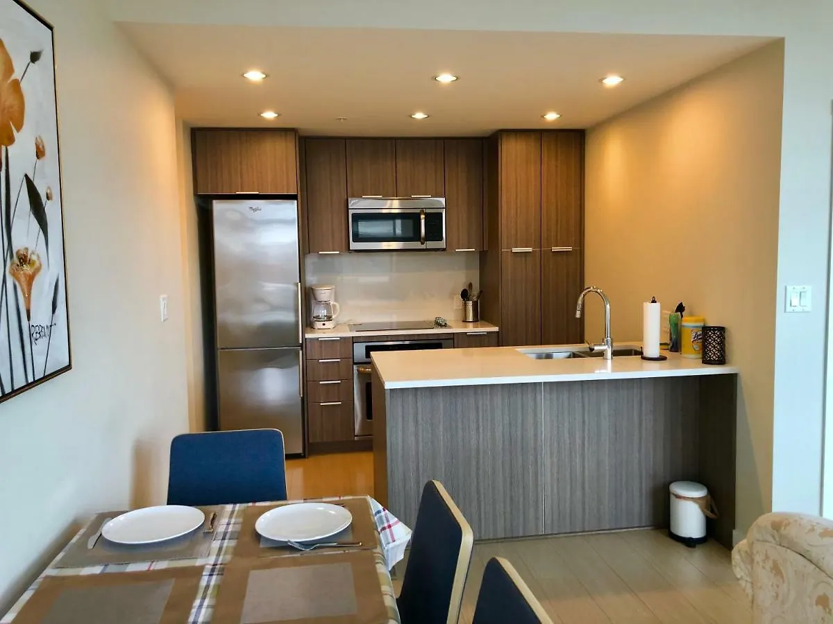 Downtown 2 Beds/2Bath With Huge Patio& Parking! Daire Victoria